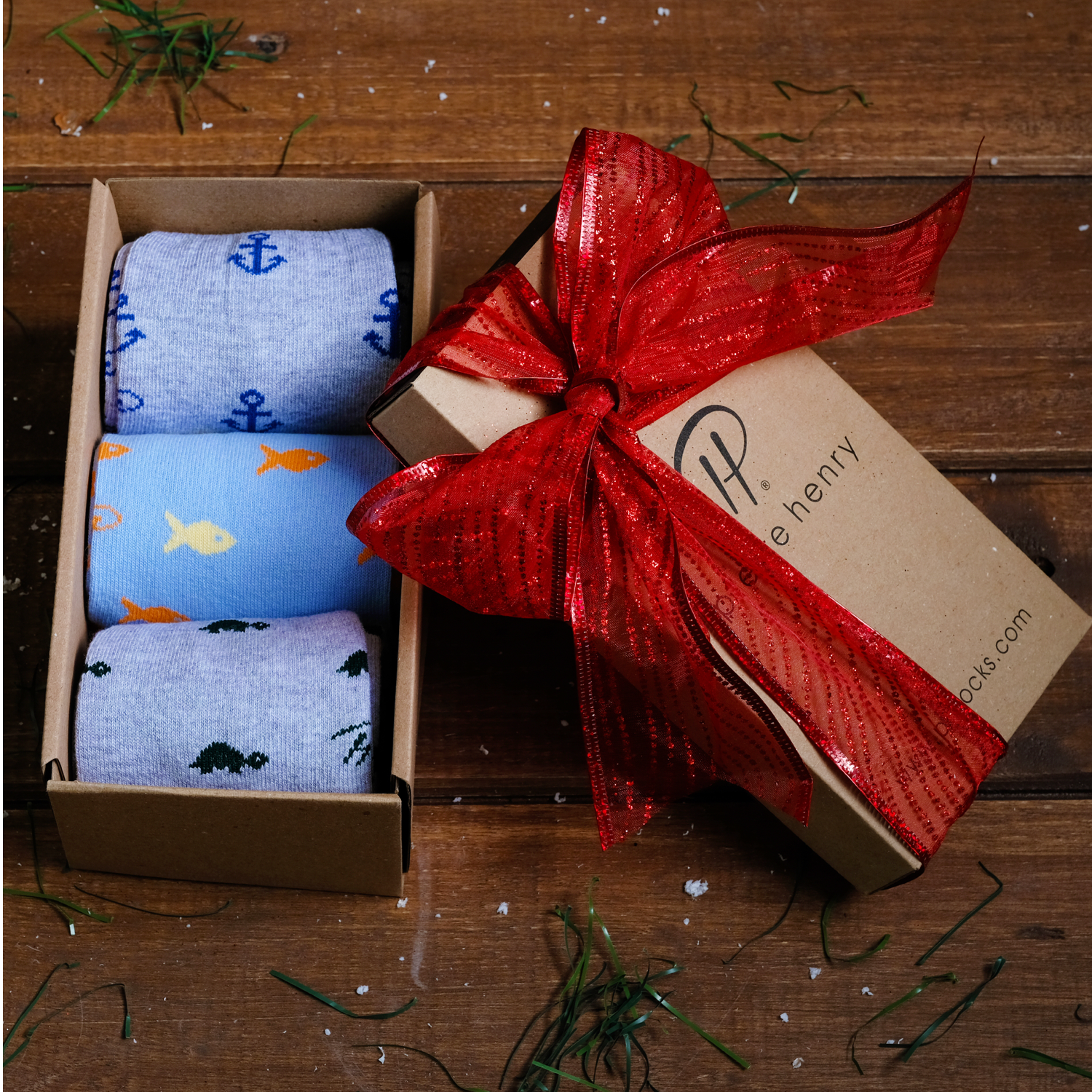 Pierre Henry Socks gift box of sea themed mens dress socks