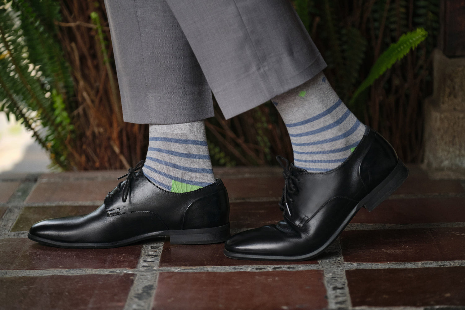 Mid-Calf vs Over-the-Calf Socks: When to Choose Each